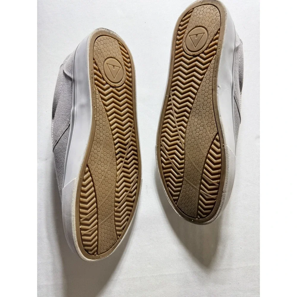 Airwalk slip sneakers